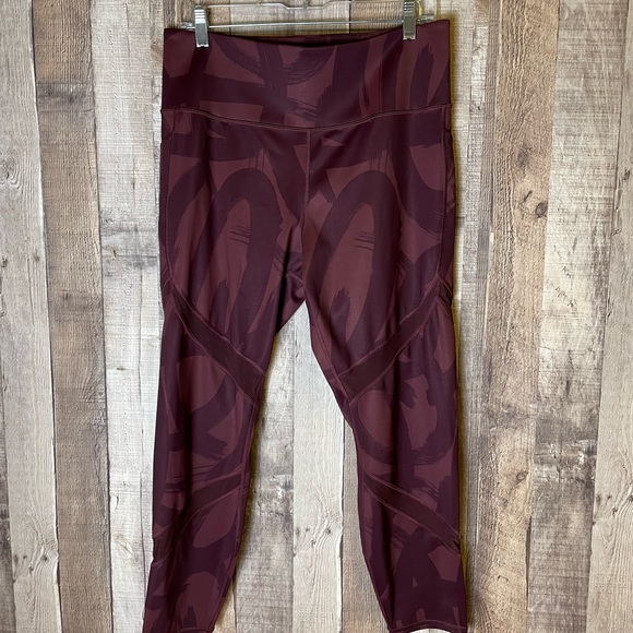 Athleta Tenacity 7/8 Tight in Powerlift - Picture 5 of 11